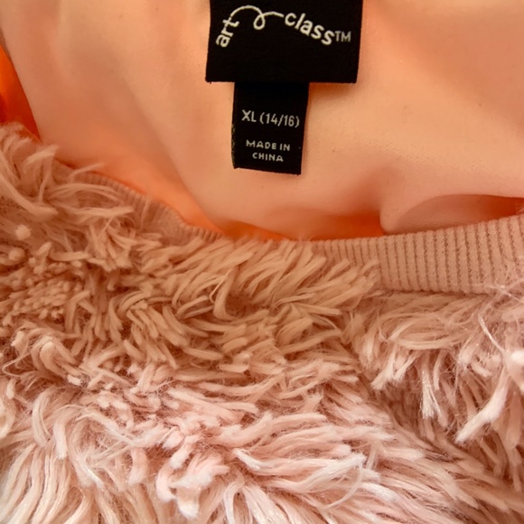 Pink Sweater - Picture 5 of 7